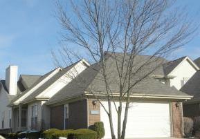 16522-country-knoll-country-club-village-northville-condo-sold