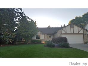 24859-white-plains-drive-yorkshire-place-home-sold